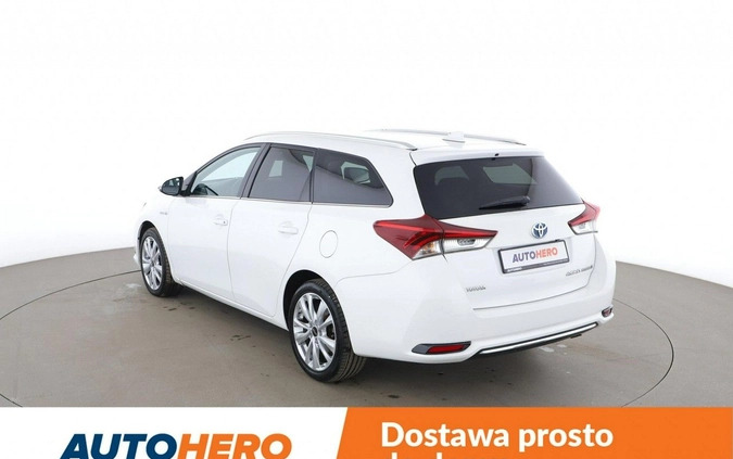 Toyota Auris cena 57200 przebieg: 164281, rok produkcji 2015 z Szczucin małe 352